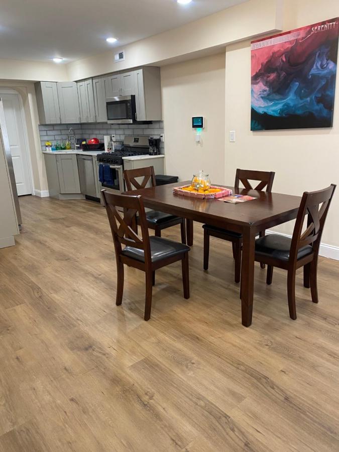 Private Room In South Philly Near Arenas! Philadelphia Kültér fotó