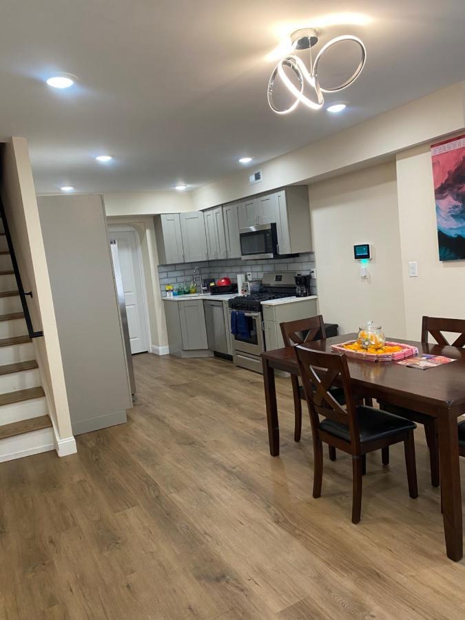 Private Room In South Philly Near Arenas! Philadelphia Kültér fotó