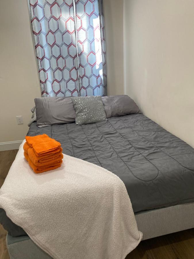 Private Room In South Philly Near Arenas! Philadelphia Kültér fotó